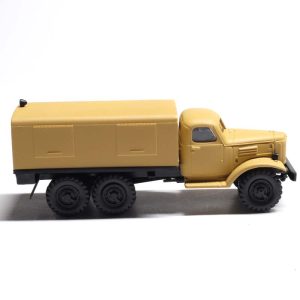 Alternative view of ZIL 157 KOFFER