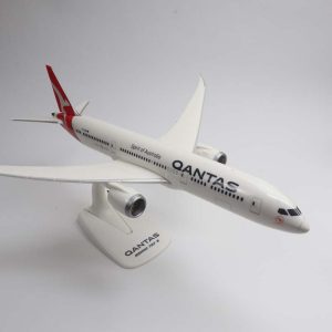 Alternative view of Qantas Boeing 787-9 Dreamliner