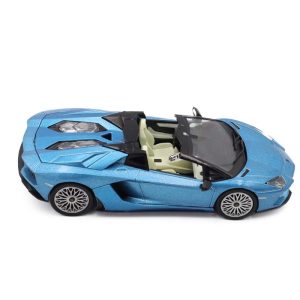 Alternative view of LAMBORGHINI AVENTADOR