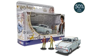 Alternative view of Harry Potter Flying Ford Anglia with Harry Potter and Ron Weasley Figurines