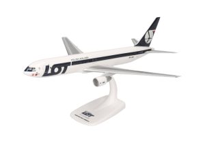 LOT Polish Airlines Boeing 767-300 - SP-LPB